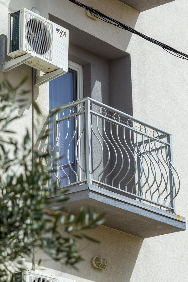 Apartments In City Center Ventus Novalja Exterior photo